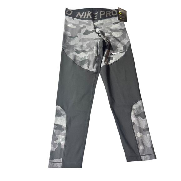 14.  NEW W/ Tag  Nike Women's Pro Icon Clash 7/8 Camo Leggings Size Medium - Picture 2 of 10